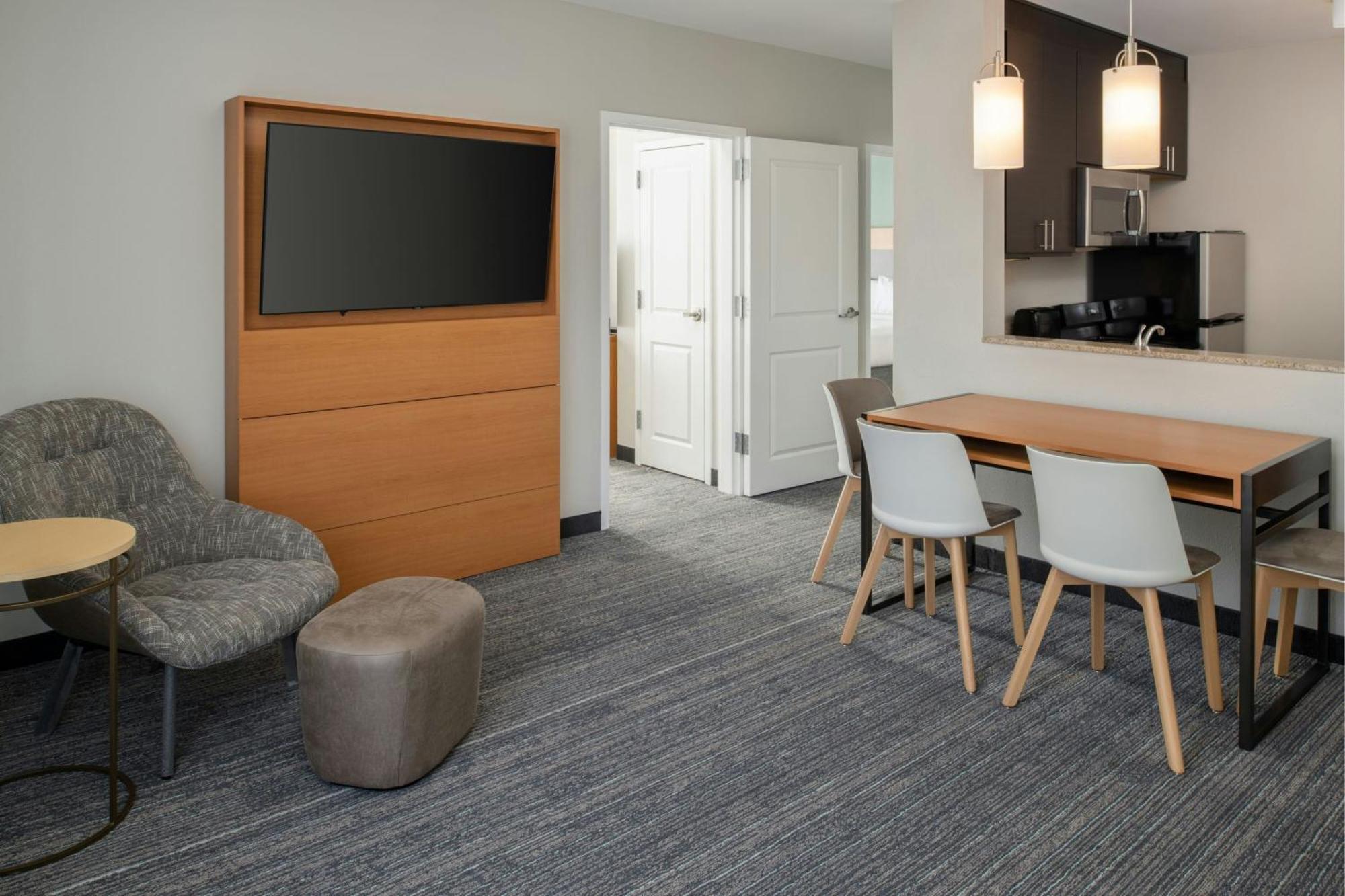 Towneplace Suites By Marriott Jackson Ridgeland/The Township At Colony Park Exterior photo