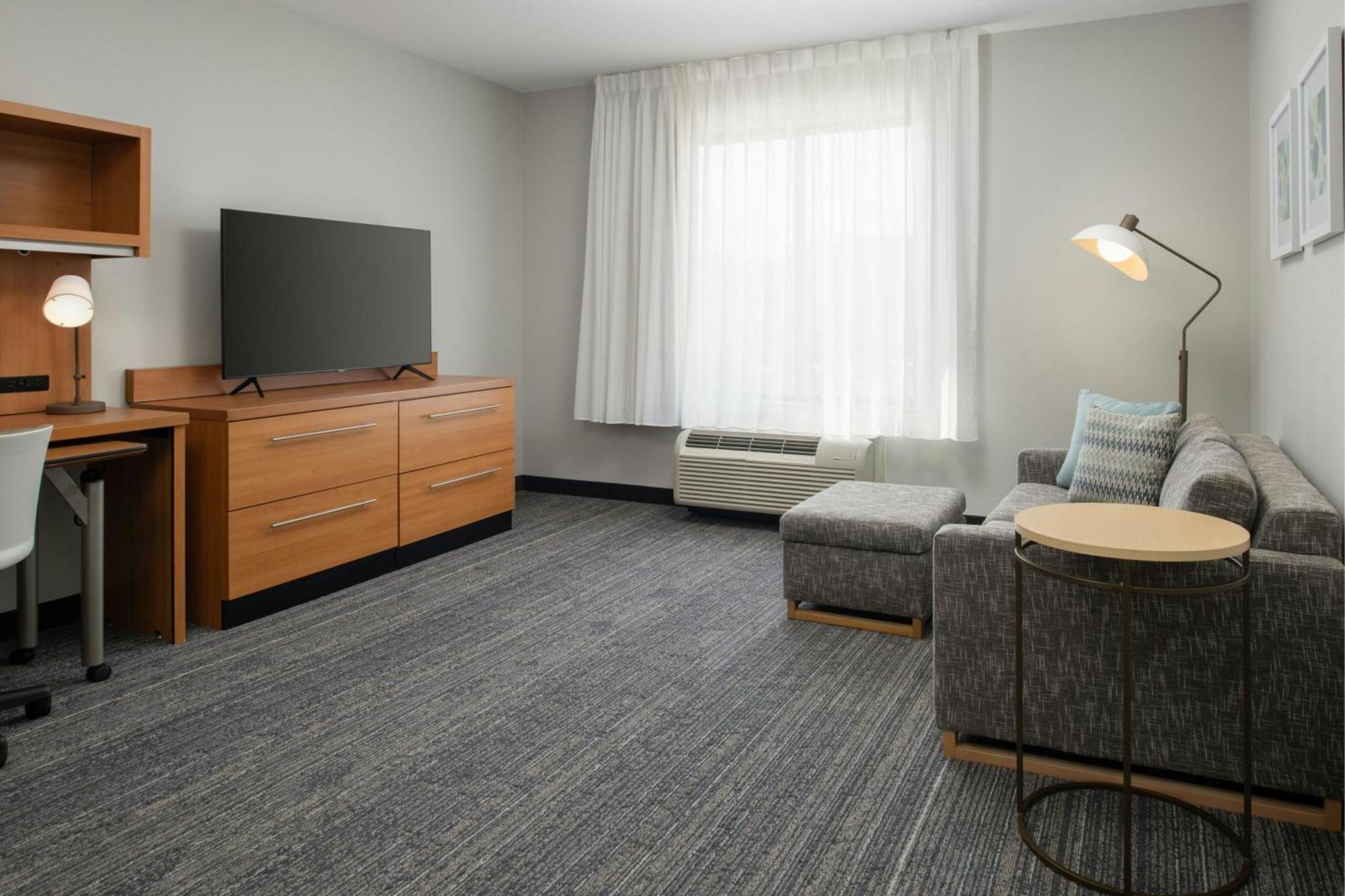 Towneplace Suites By Marriott Jackson Ridgeland/The Township At Colony Park Exterior photo