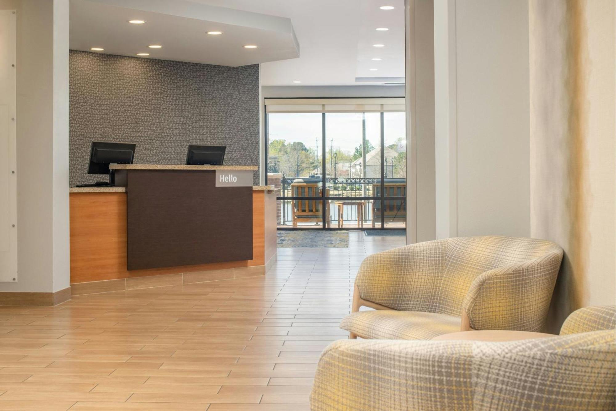 Towneplace Suites By Marriott Jackson Ridgeland/The Township At Colony Park Exterior photo